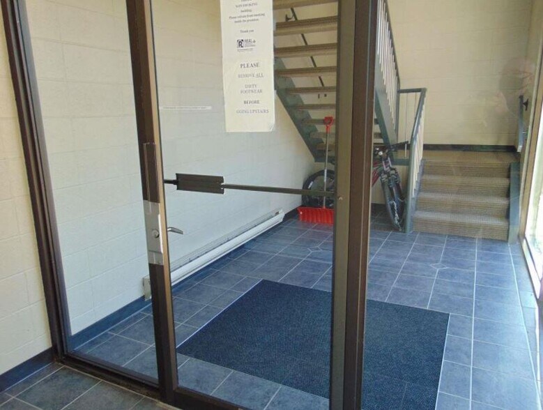 More Photos Of 9804 104th St, Fort Saskatchewan Office Residential For Sale