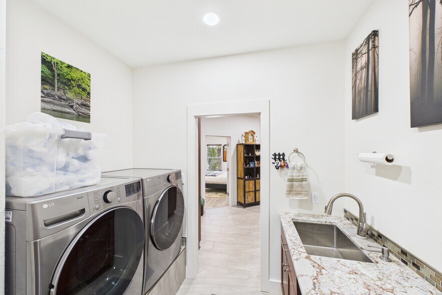 More Photos Of 141 County Road 851, Elizabeth Hotel For Sale