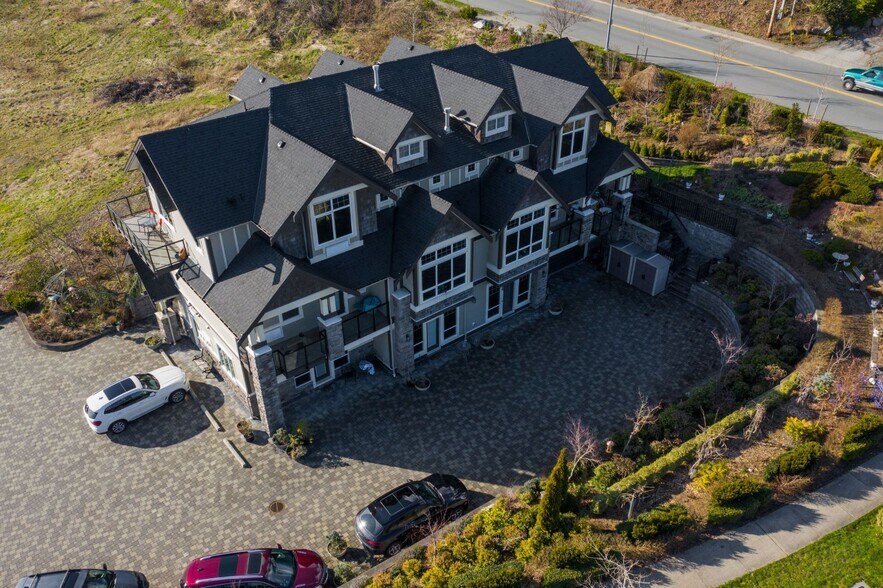 More Photos Of 2379 Chardonnay Ln, Abbotsford Hospitality For Sale