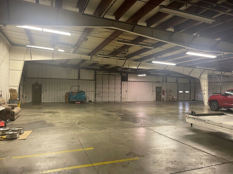 More Photos Of 3737 Douglas Ave, Racine Manufacturing For Lease