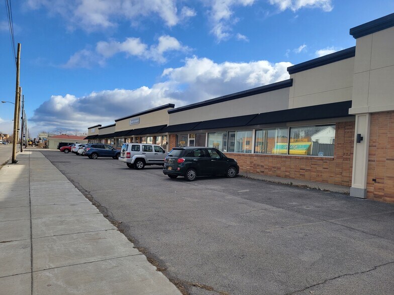 More Photos Of 974-976 Kenmore Ave, Buffalo Office For Lease
