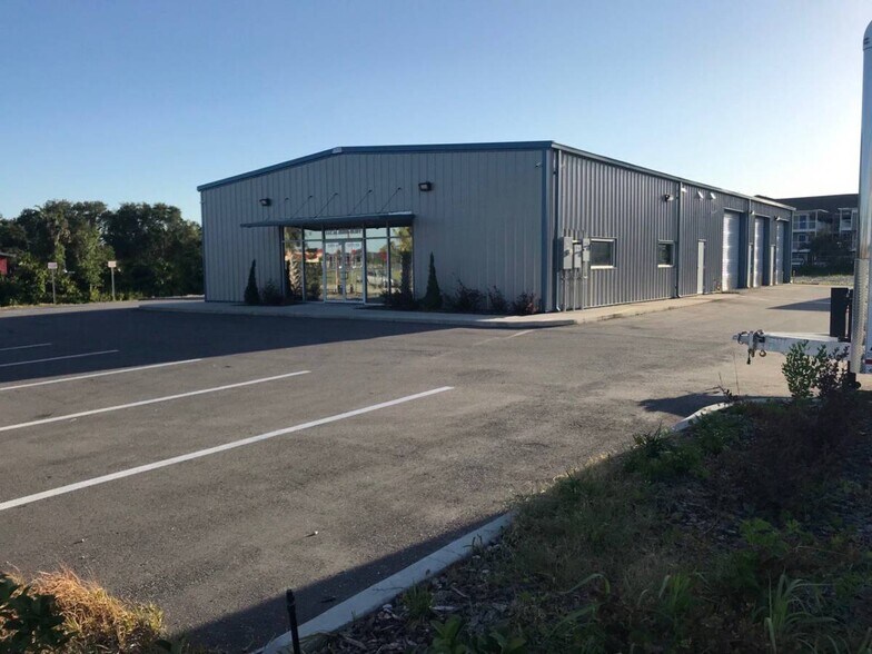 Primary Photo Of Saint Johns Bluff Rd N, Jacksonville Auto Repair For Lease