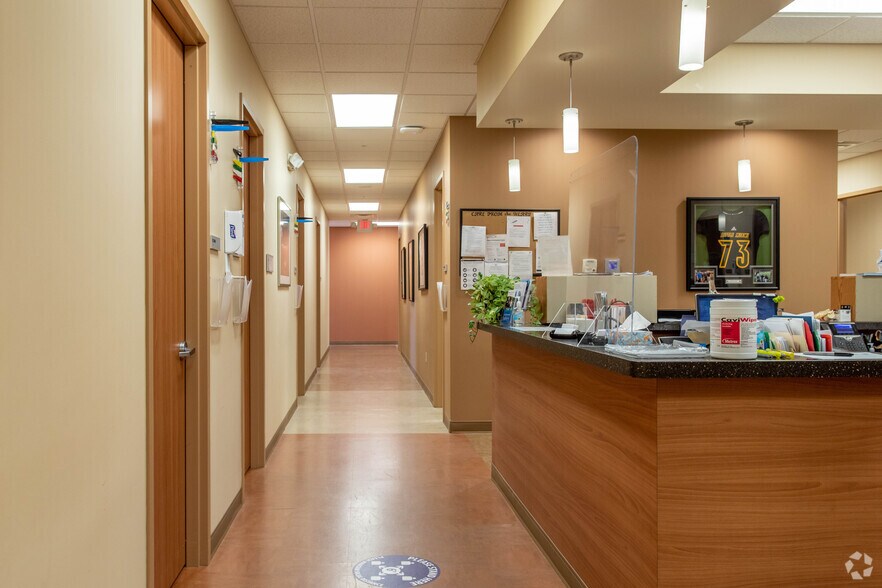 More Photos Of 5232-5260 Socialville Foster Rd, Mason Medical For Lease