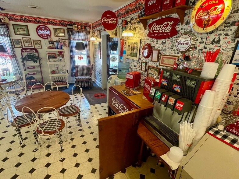 More Photos Of 273 N Main St, Eureka Springs Restaurant For Sale