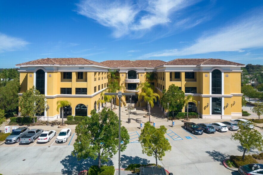 More Photos Of 32605 Temecula Pky, Temecula Unknown For Lease