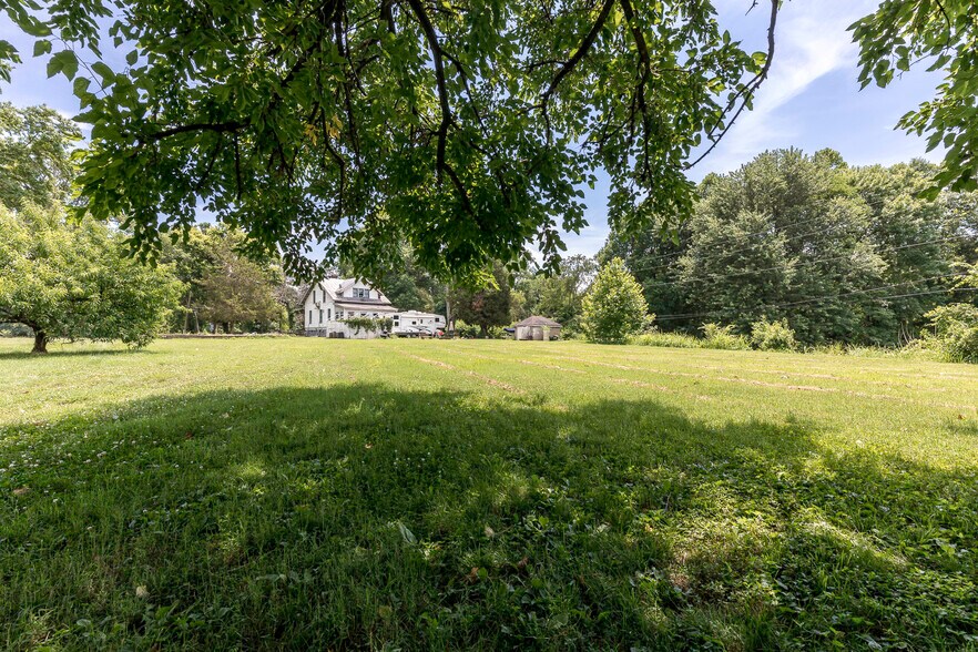 More Photos Of 5209 River Rd, Louisville Land For Sale