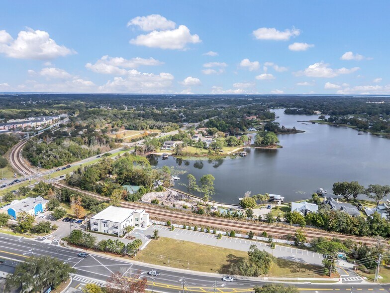 More Photos Of 131 S Country Club Rd, Lake Mary Office For Sale