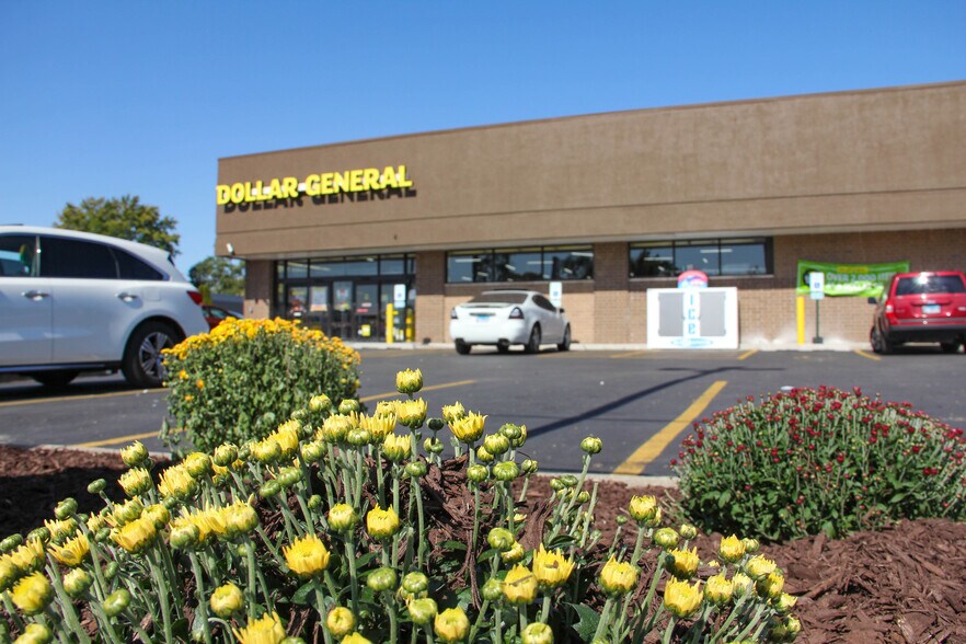 More Photos Of 626 River Oaks Dr, Calumet City Drugstore For Sale