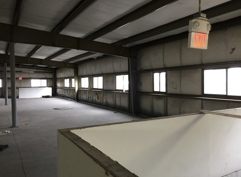 More Photos Of 259 Quincy St, Boston Warehouse For Lease