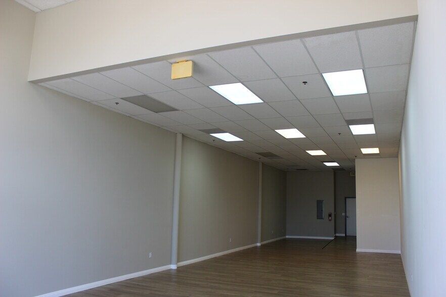 More Photos Of 5524-5528 Sepulveda Blvd, Culver City Storefront For Lease