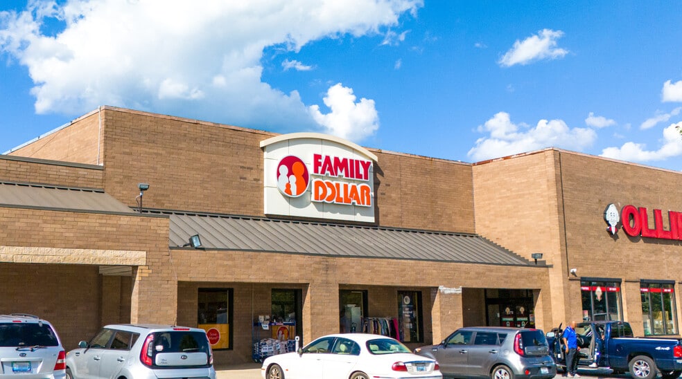 More Photos Of 137-205 E Lincoln Trail Blvd, Radcliff Unknown For Lease