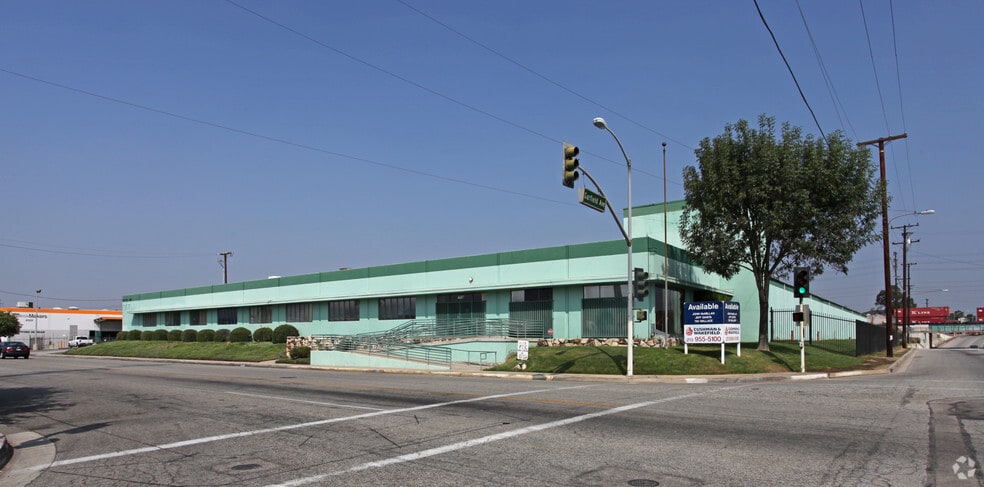 More Photos Of 6557 Flotilla St, Commerce Manufacturing For Lease