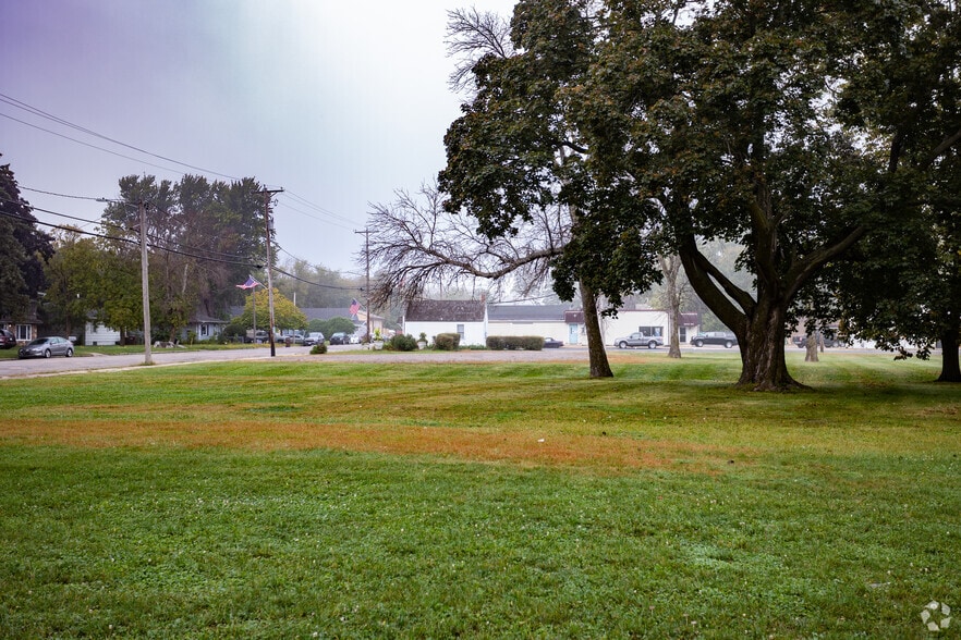 Primary Photo Of 5210 Main St, Maple Plain Land For Sale