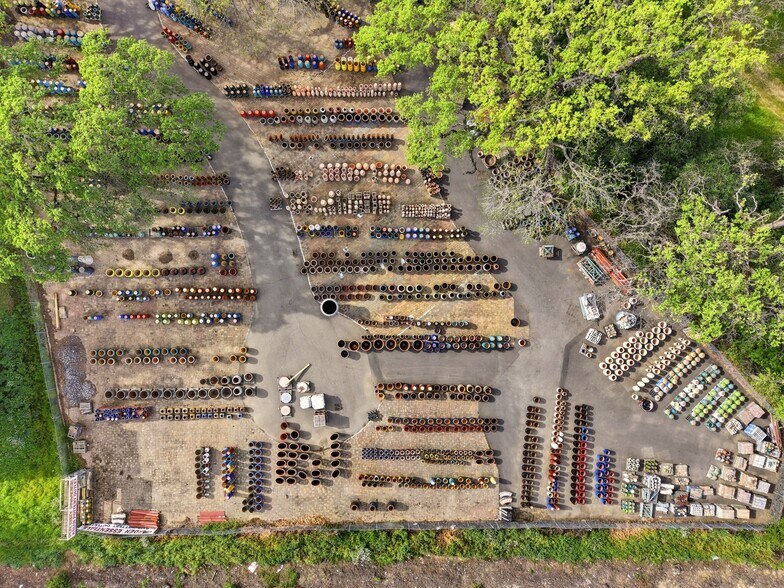 More Photos Of 5930 Cherry Glen Rd, Vacaville Garden Center For Sale