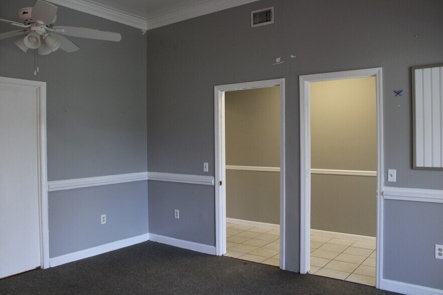 More Photos Of 3632 US Highway 92 E, Lakeland Storefront Retail Office For Lease