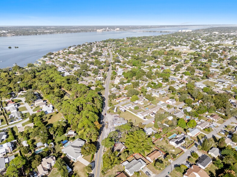 More Photos Of 1310 S Tropical Trl, Merritt Island General Retail For Sale