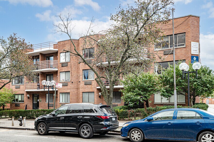 More Photos Of 11940 Metropolitan Ave, Kew Gardens Apartments For Sale