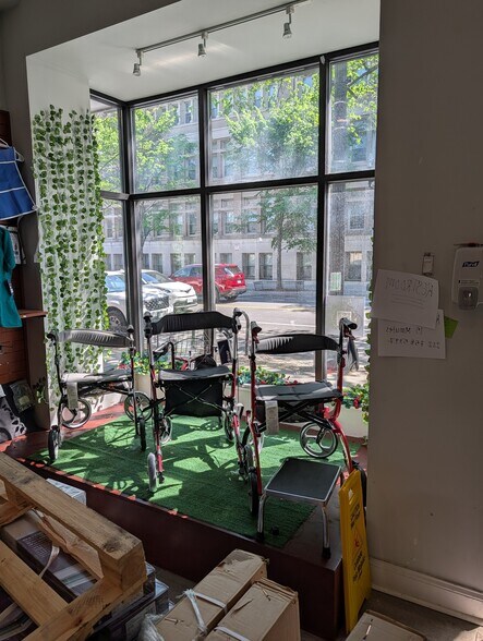 More Photos Of 1618 7th St NW, Washington Storefront Retail Office For Lease