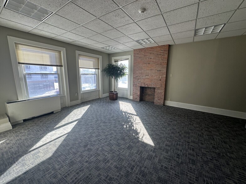 More Photos Of 1160 Main St, Buffalo Office For Sale