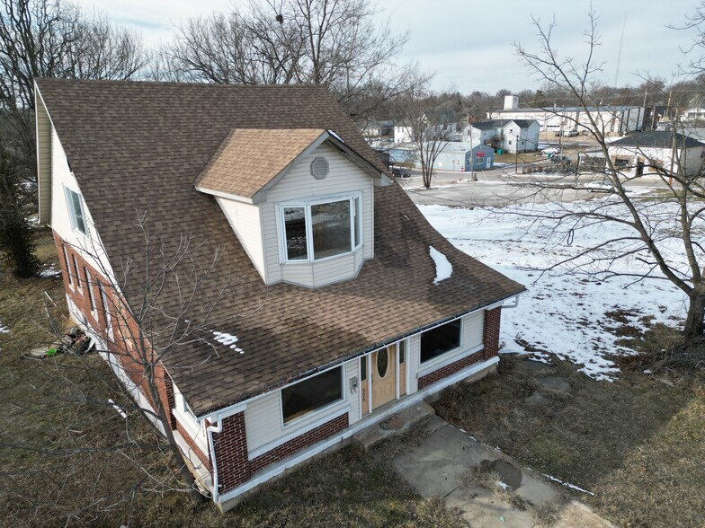 More Photos Of 325 Iris Ct, Saint Clair Medical For Sale