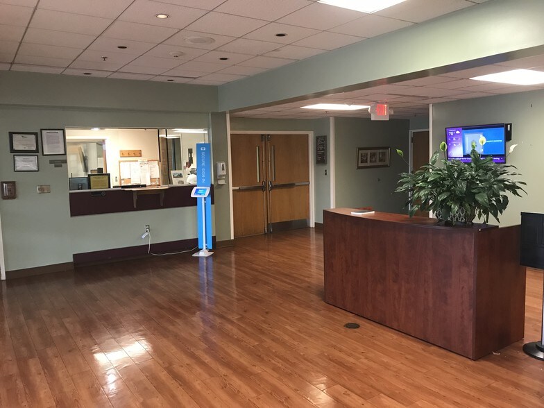 More Photos Of 102 Us 321 Byp, Winnsboro Hospital For Sale