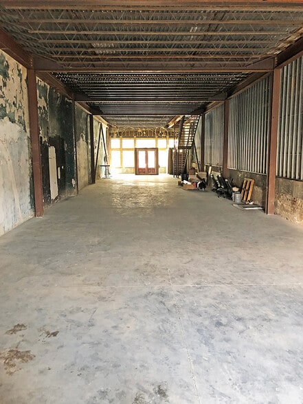 More Photos Of 210 Dauphin St, Mobile Storefront Retail Office For Lease