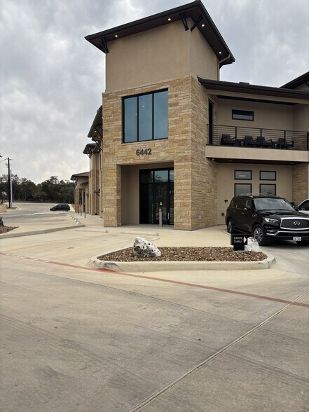 More Photos Of 6442 FM 306, New Braunfels Medical For Lease