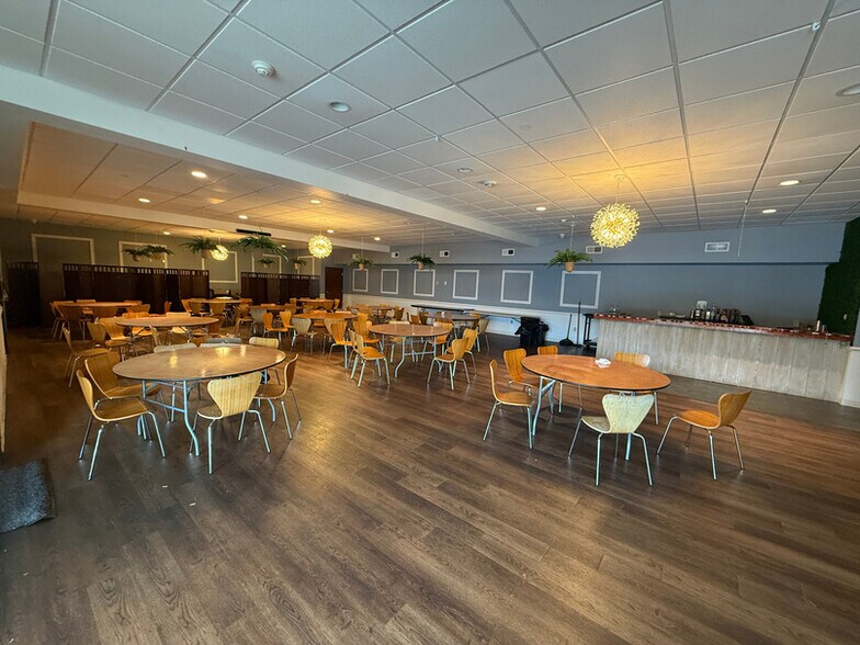 More Photos Of 69 Mont Chateau Rd, Morgantown Restaurant For Sale