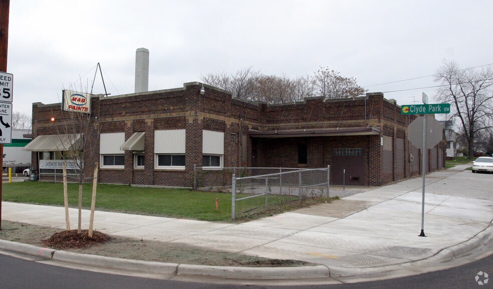 More Photos Of 1750 Clyde Park Ave SW, Grand Rapids Storefront For Sale