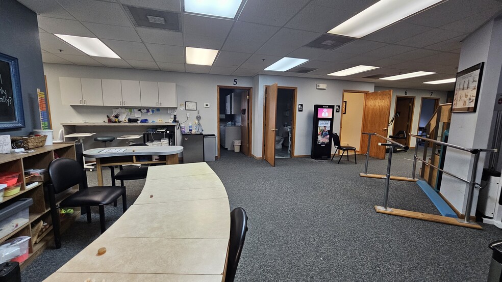 More Photos Of 17236 Harlem Ave, Tinley Park Office For Sale