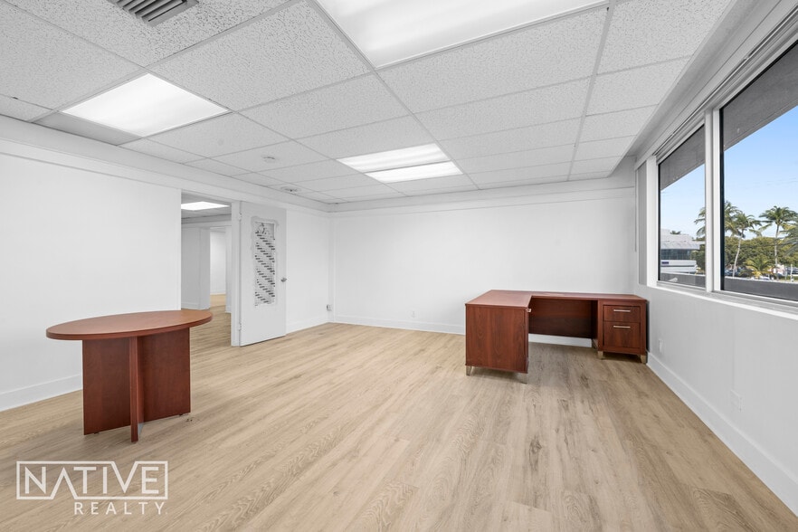 More Photos Of 2132-2200 E Oakland Park Blvd, Fort Lauderdale Office For Lease