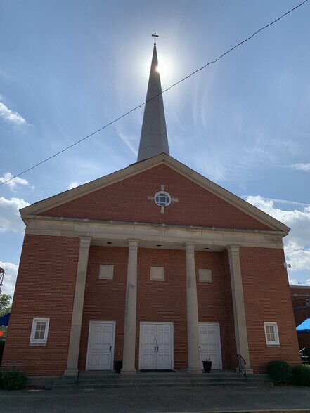 More Photos Of 121 Walnut St, Evansville Religious Facility For Sale