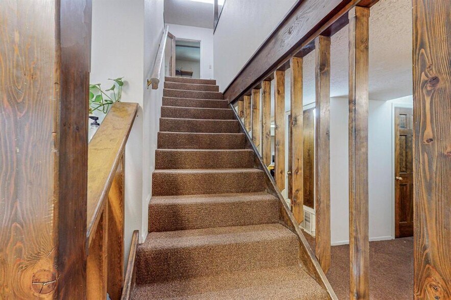 More Photos Of 1482 S Saint Francis Dr, Santa Fe Office For Sale