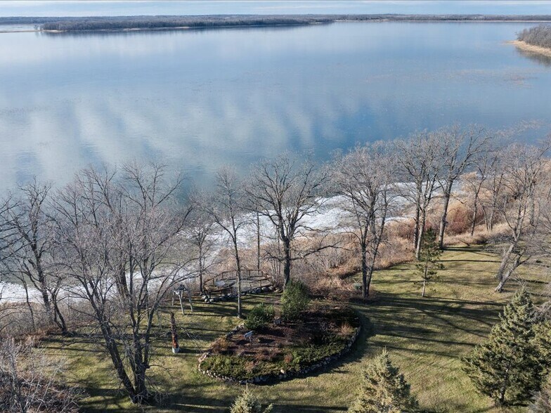 More Photos Of 21998 Lasalle Ave NW, Puposky Specialty For Sale