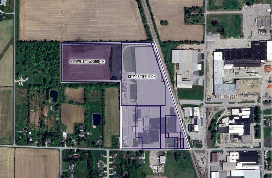 More Photos Of 458 2nd Ave, Tiffin Manufacturing For Sale