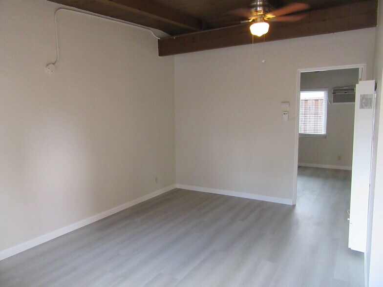More Photos Of 310 Gladys Ave, Mountain View Apartments For Sale