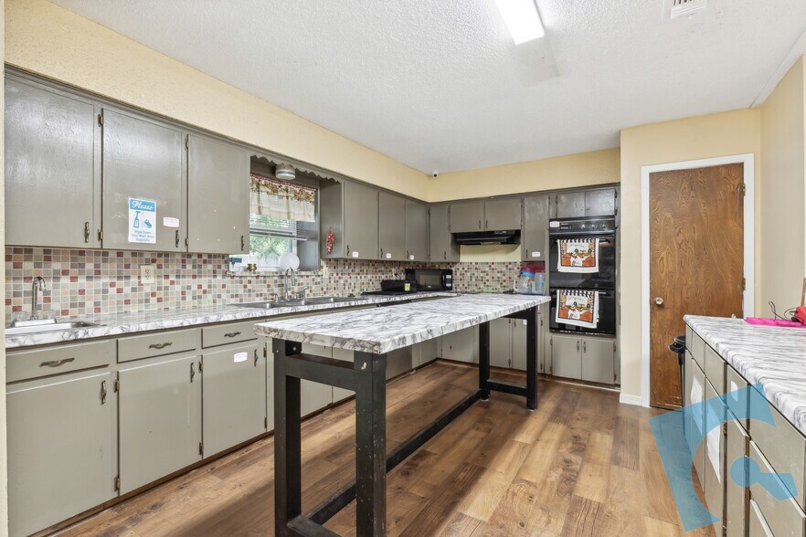 More Photos Of 114 S 14th St, Midlothian Daycare Center For Sale