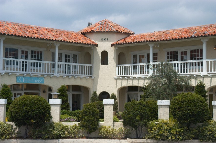 More Photos Of 901 Progresso Dr, Fort Lauderdale Office Residential For Lease