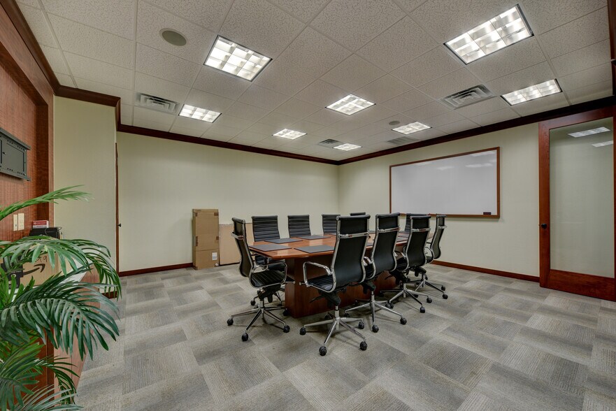 More Photos Of 5107 Monaco Cir, San Antonio Office For Sale