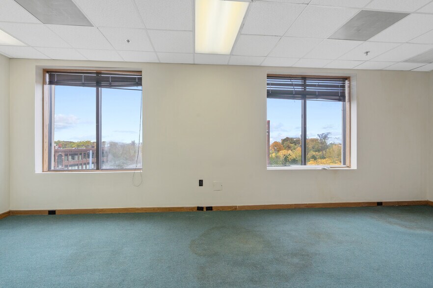 More Photos Of 344 W Genesee St, Syracuse Loft Creative Space For Lease