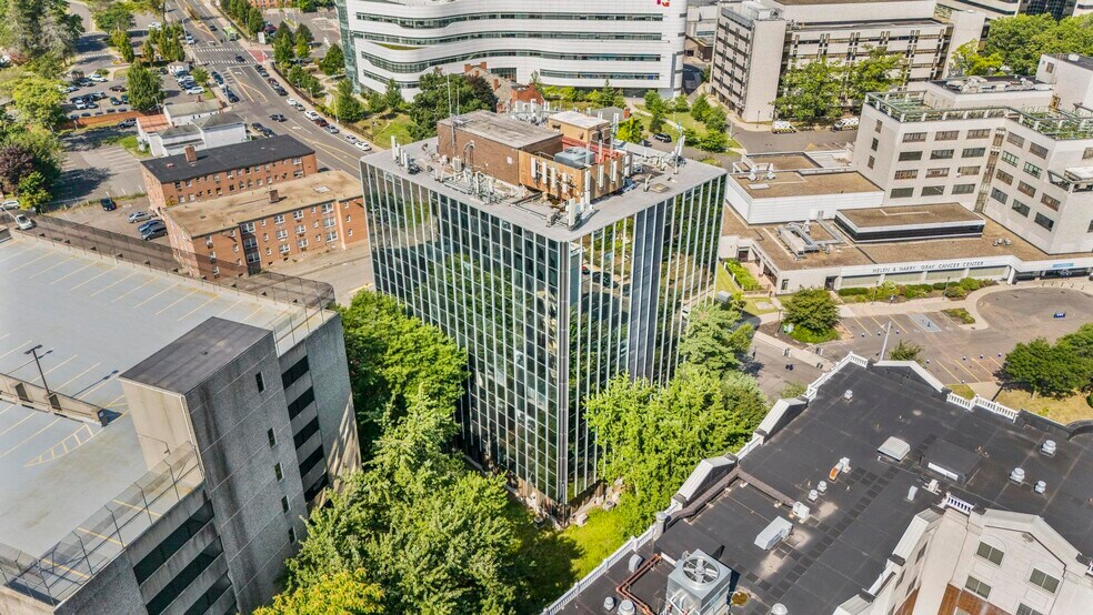 More Photos Of 100 Retreat Ave, Hartford Medical For Sale