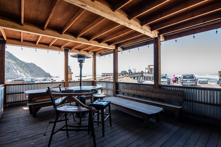 More Photos Of 810 Port Road, Point Arena Restaurant For Sale