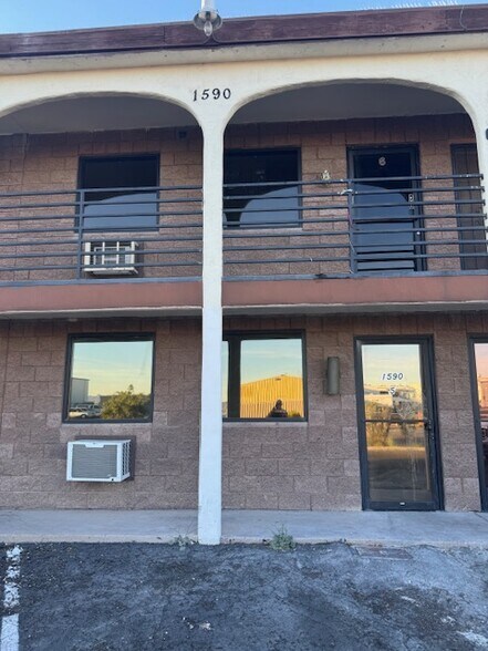 More Photos Of 1590 Foothill Dr, Boulder City Light Distribution For Sale