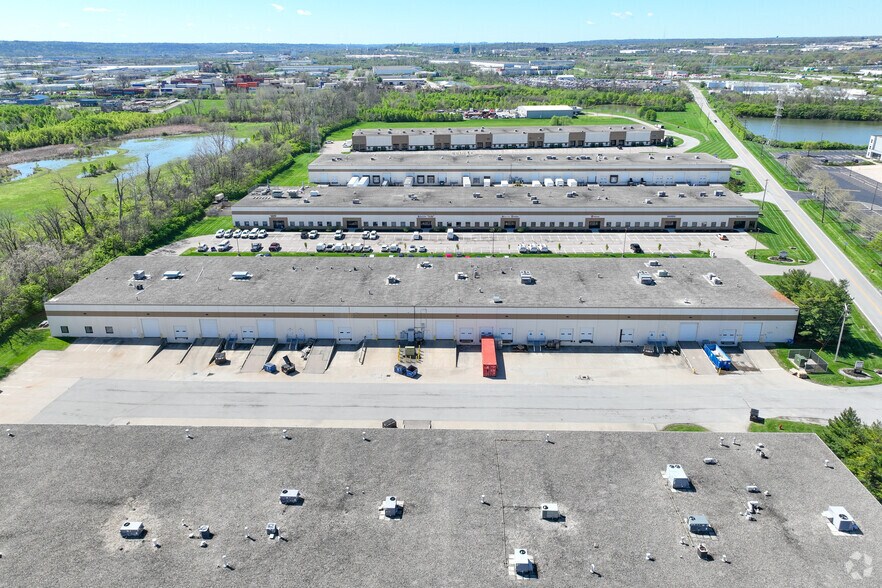 More Photos Of 9808-9830 Windisch Rd, West Chester Warehouse For Lease