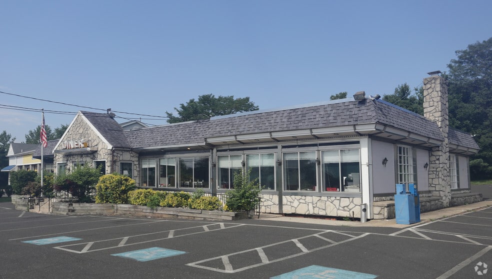 Primary Photo Of 1765 DeKalb Pike, Blue Bell Restaurant For Sale