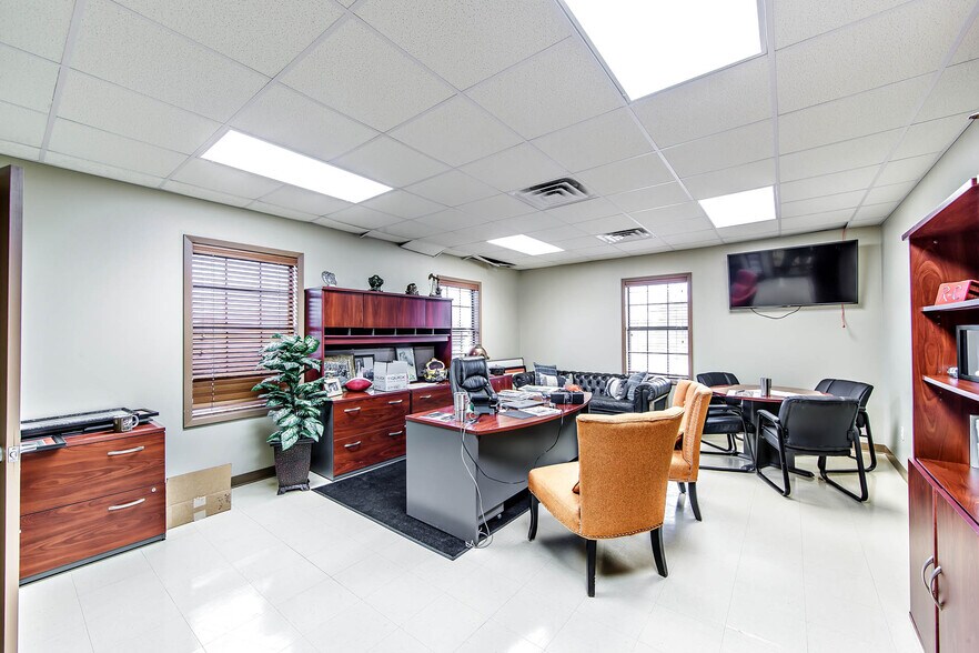 More Photos Of 1711 Dunn St, Houma Service For Lease