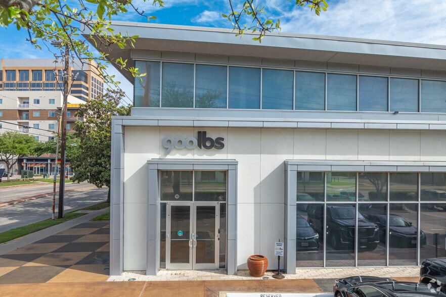 More Photos Of 5301 Alpha Rd, Dallas Unknown For Lease