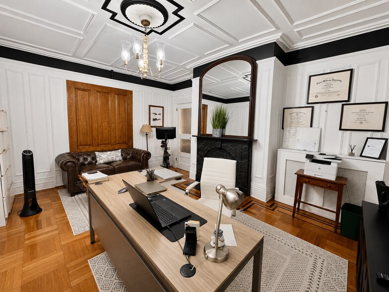 More Photos Of 38 Bellevue Ave, Newport Office Residential For Lease