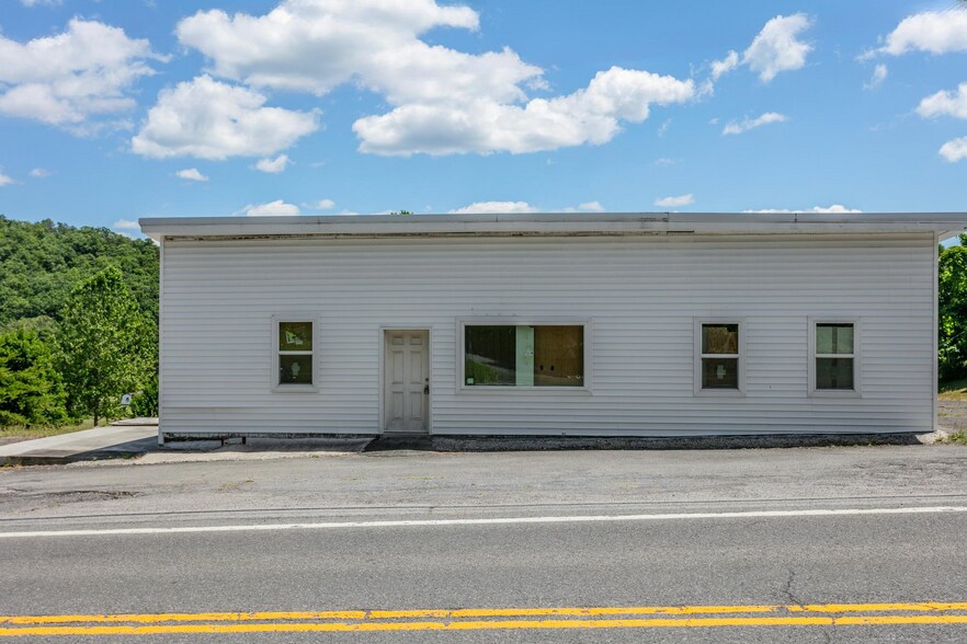 More Photos Of 13100 Bedford Rd NE, Cumberland Light Manufacturing For Lease