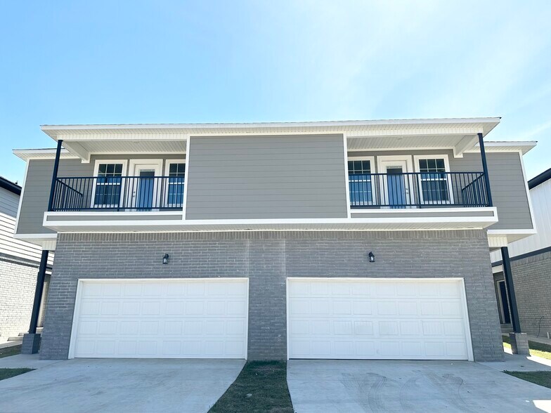 More Photos Of 4223 W Santa Fe St, Fayetteville Multifamily For Sale